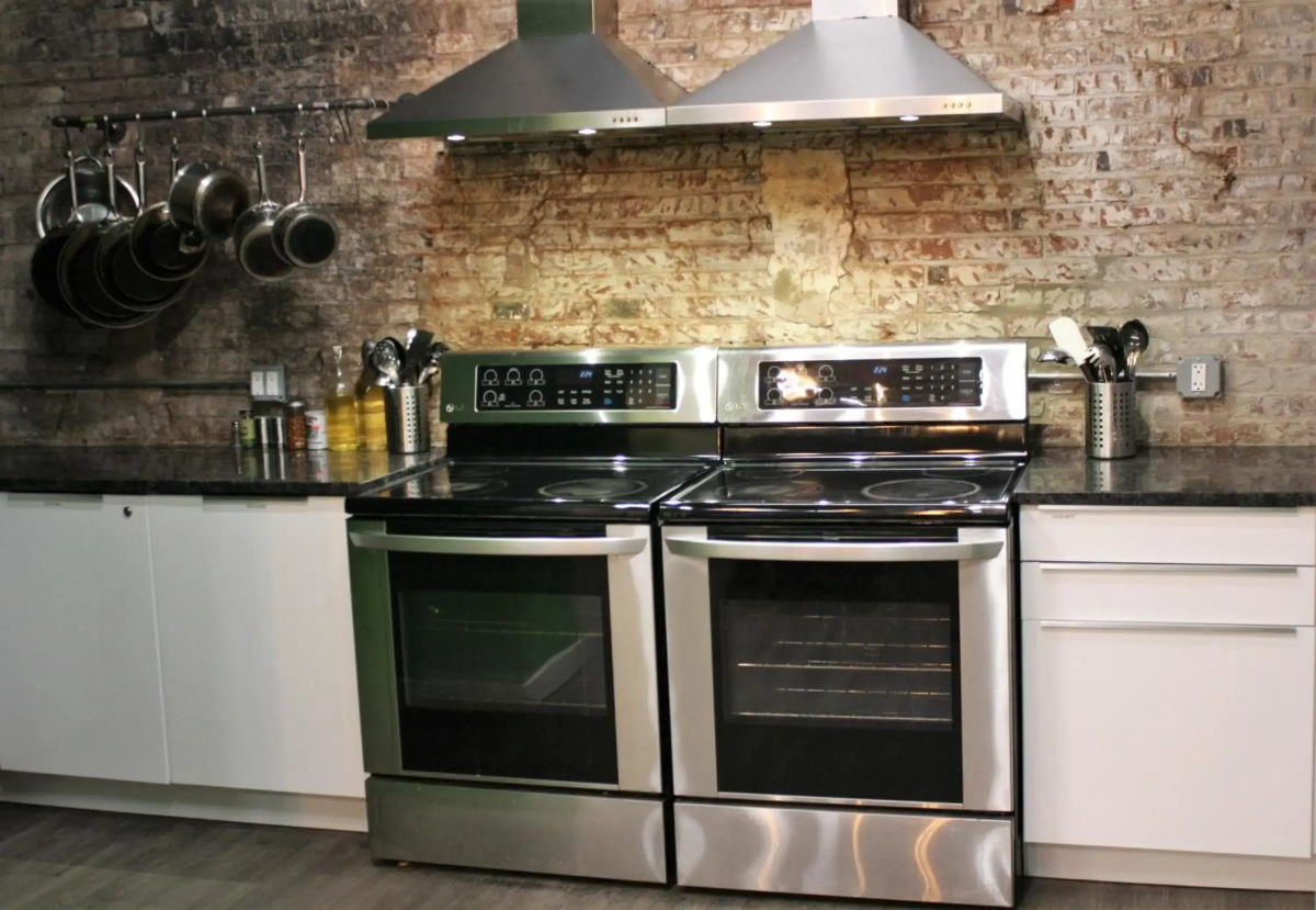 Apple Hostels