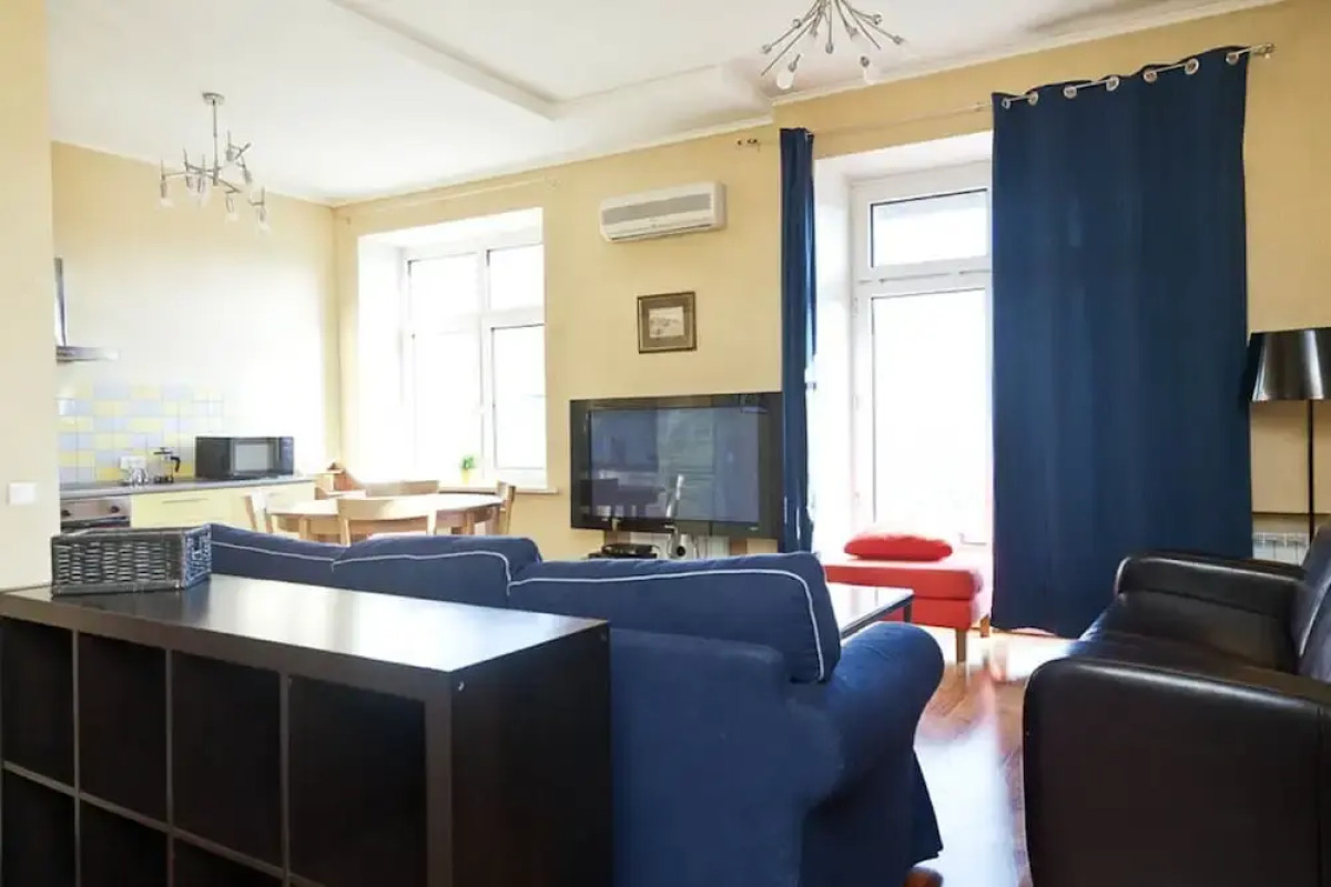 Апартаменты «LUXKV на Дружинниковской»