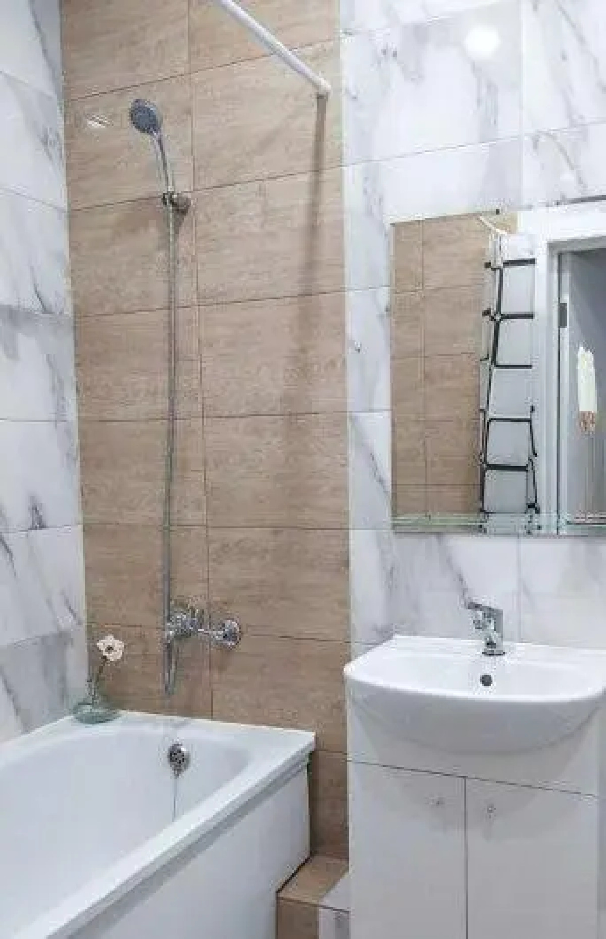 Апартаменты на улице Чингиза Айтматова 9