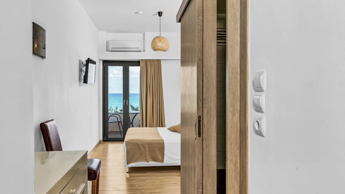 Sunset Beach Hotel