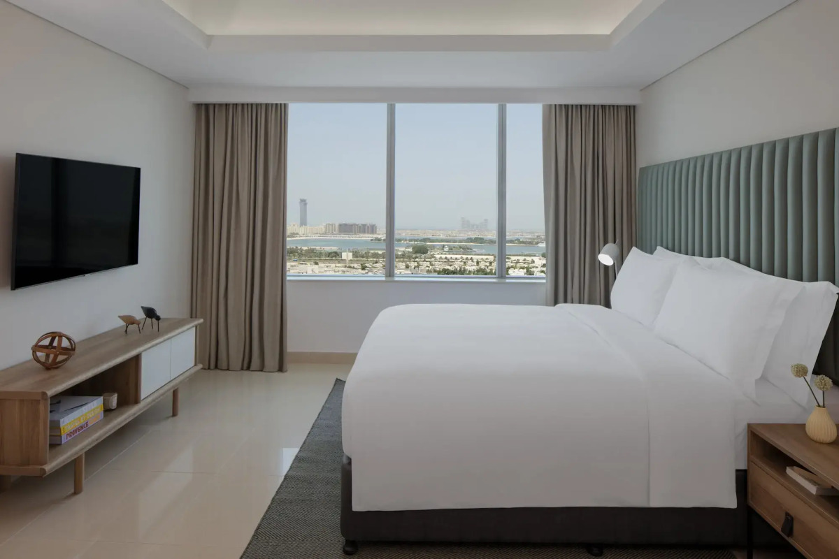 Staybridge Suites Dubai Internet City, an IHG Hotel