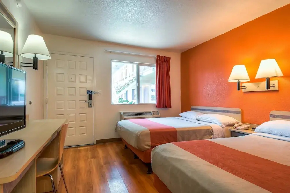 Motel 6 Los Angeles - Hacienda Heights