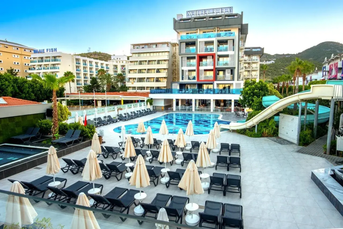White City Beach - Adults Only