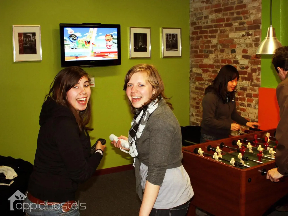 Apple Hostels