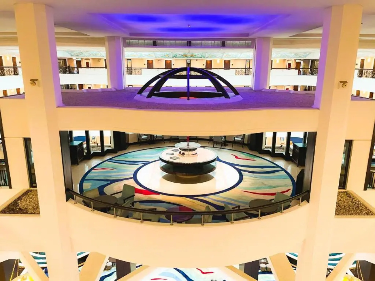 Mövenpick Grand Al Bustan Dubai