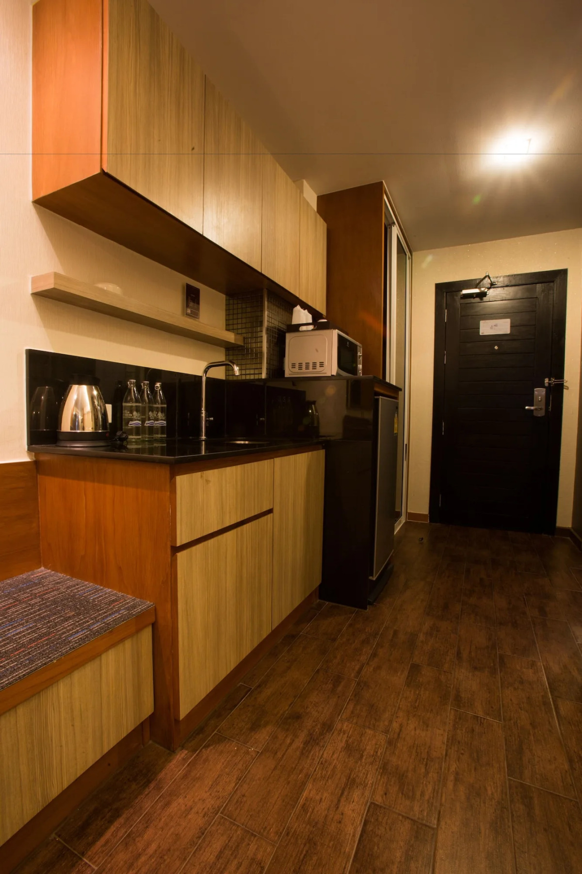 Inn residence serviced suites