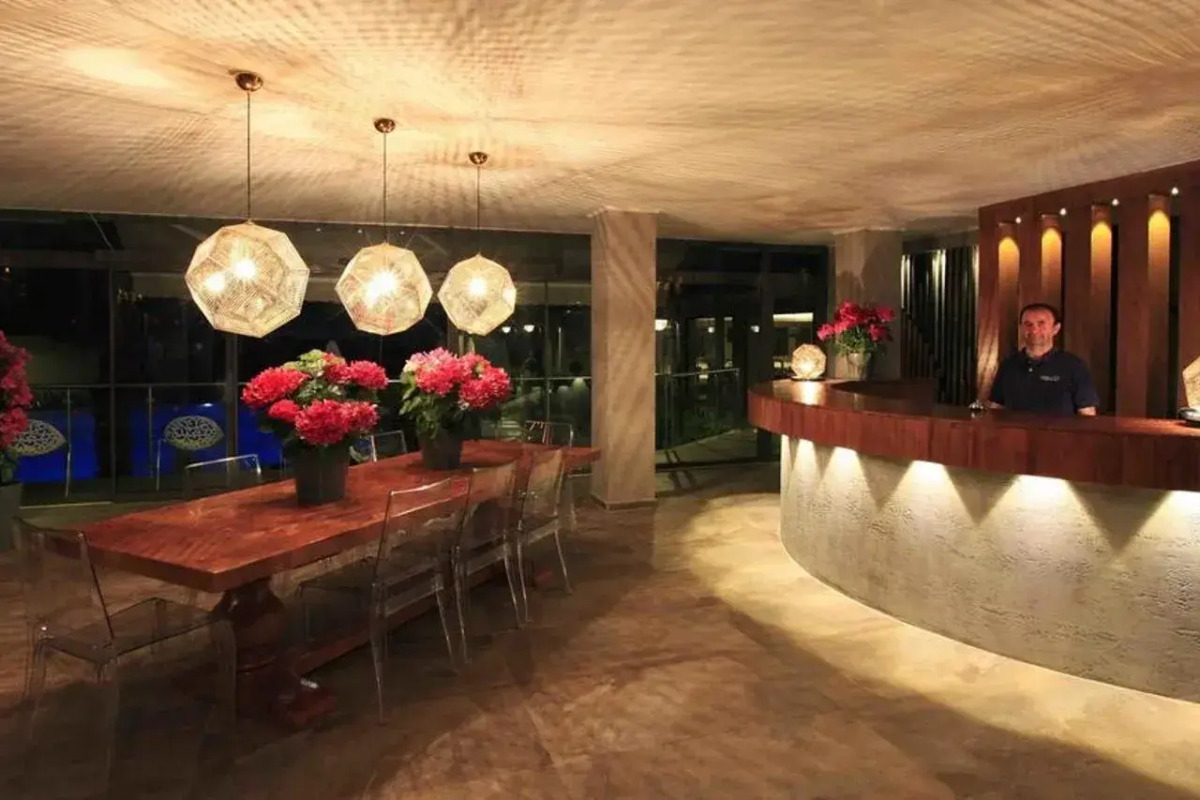 Sun City Apartments & Hotel