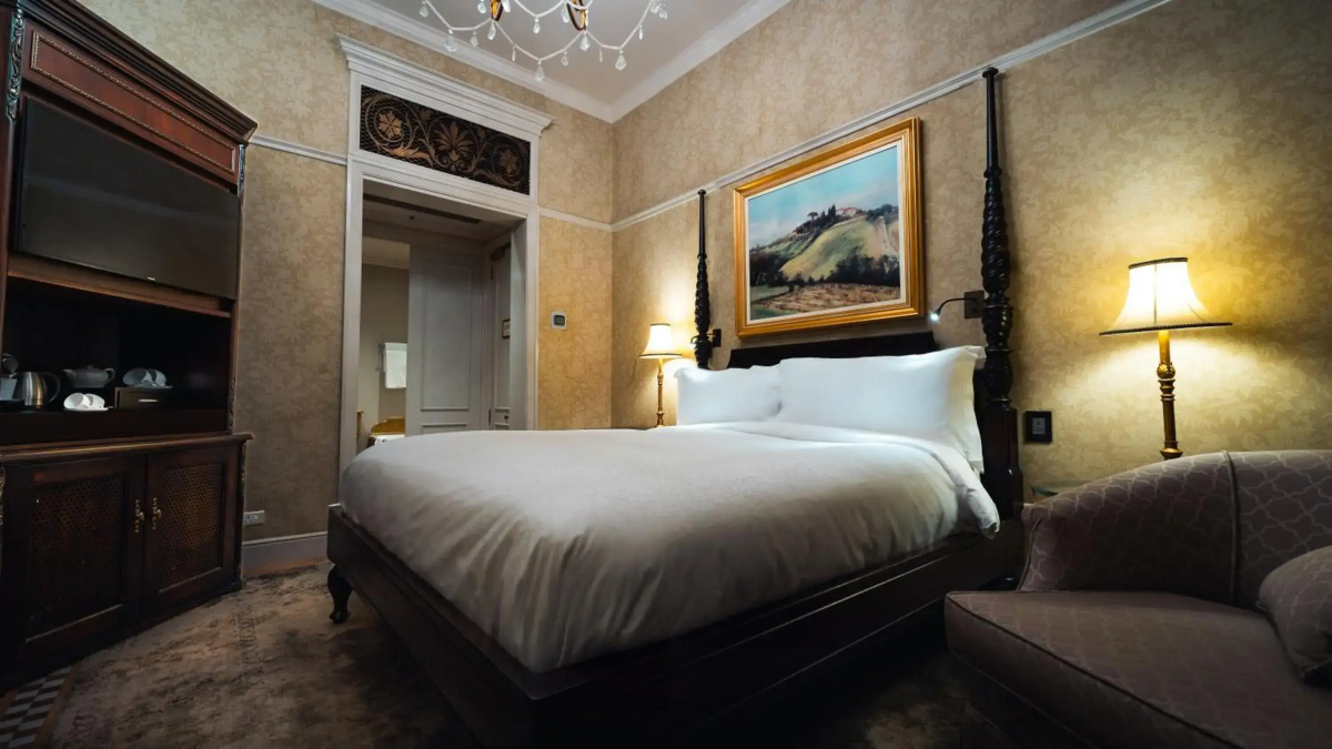 Palazzo Hotel