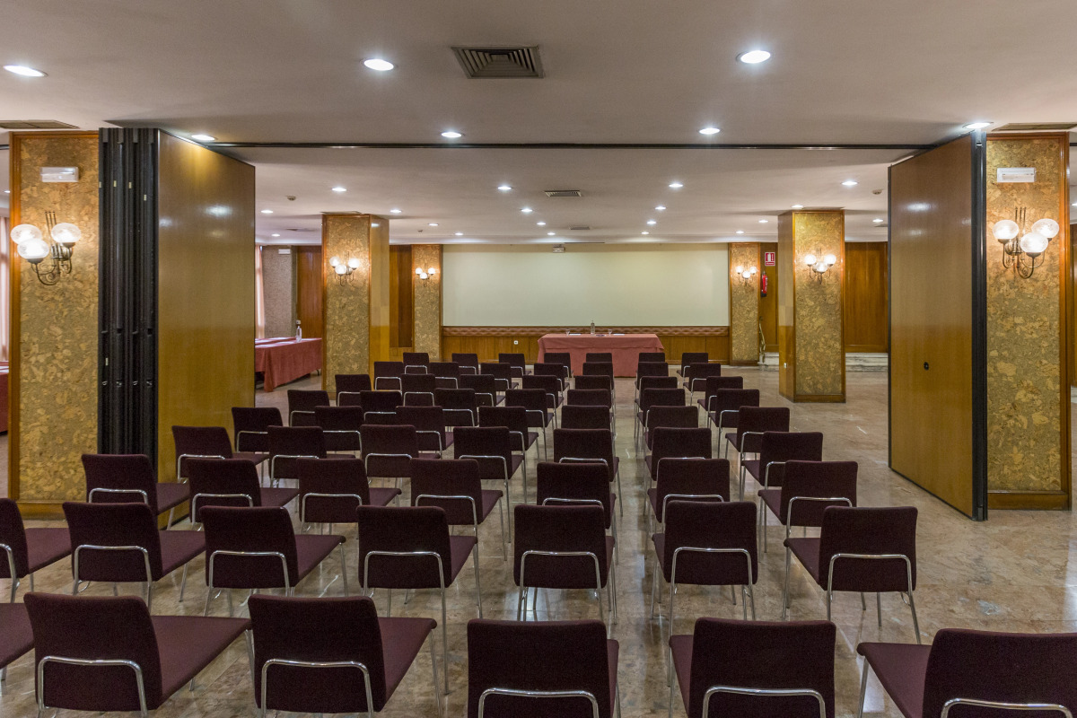 Hotel Macia Sevilla Kubb