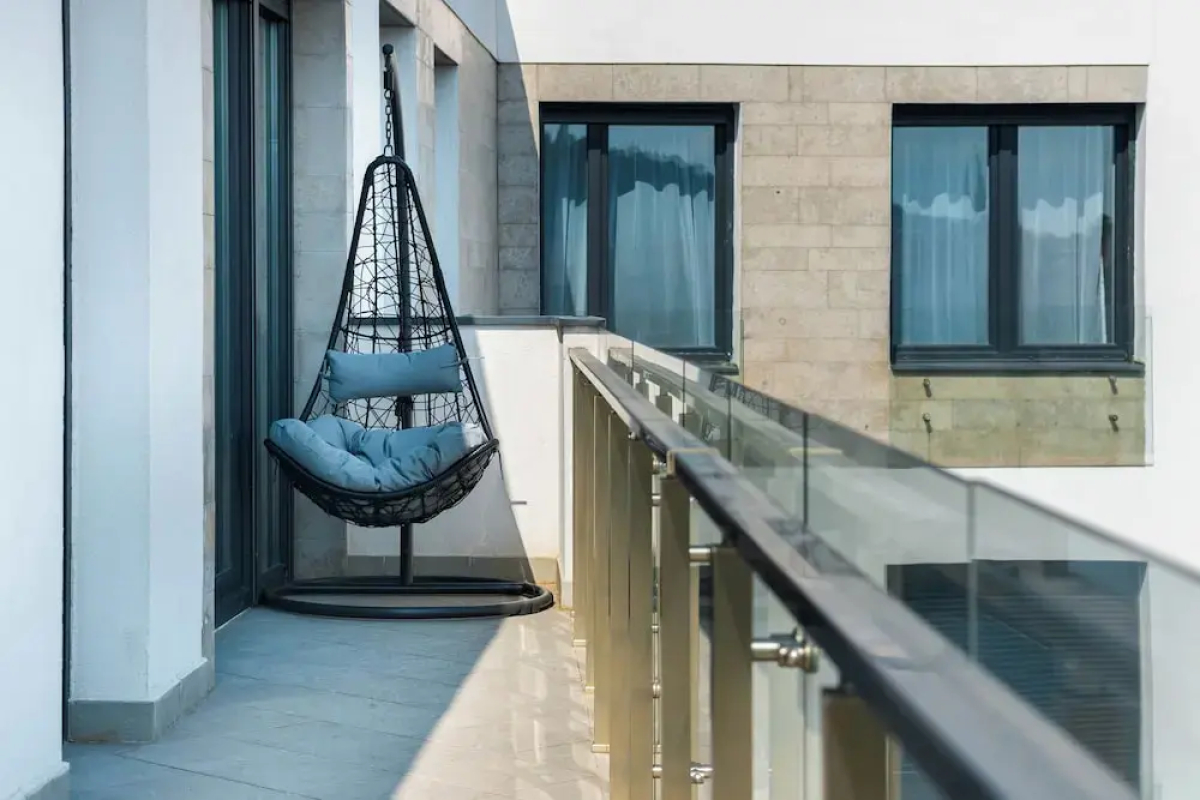 Elisabeth Downtown Apartments by UrbanRent