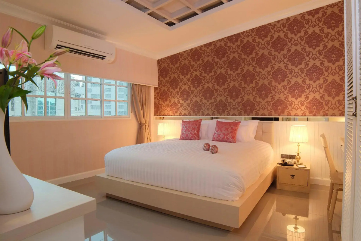 The Raya Surawong Bangkok