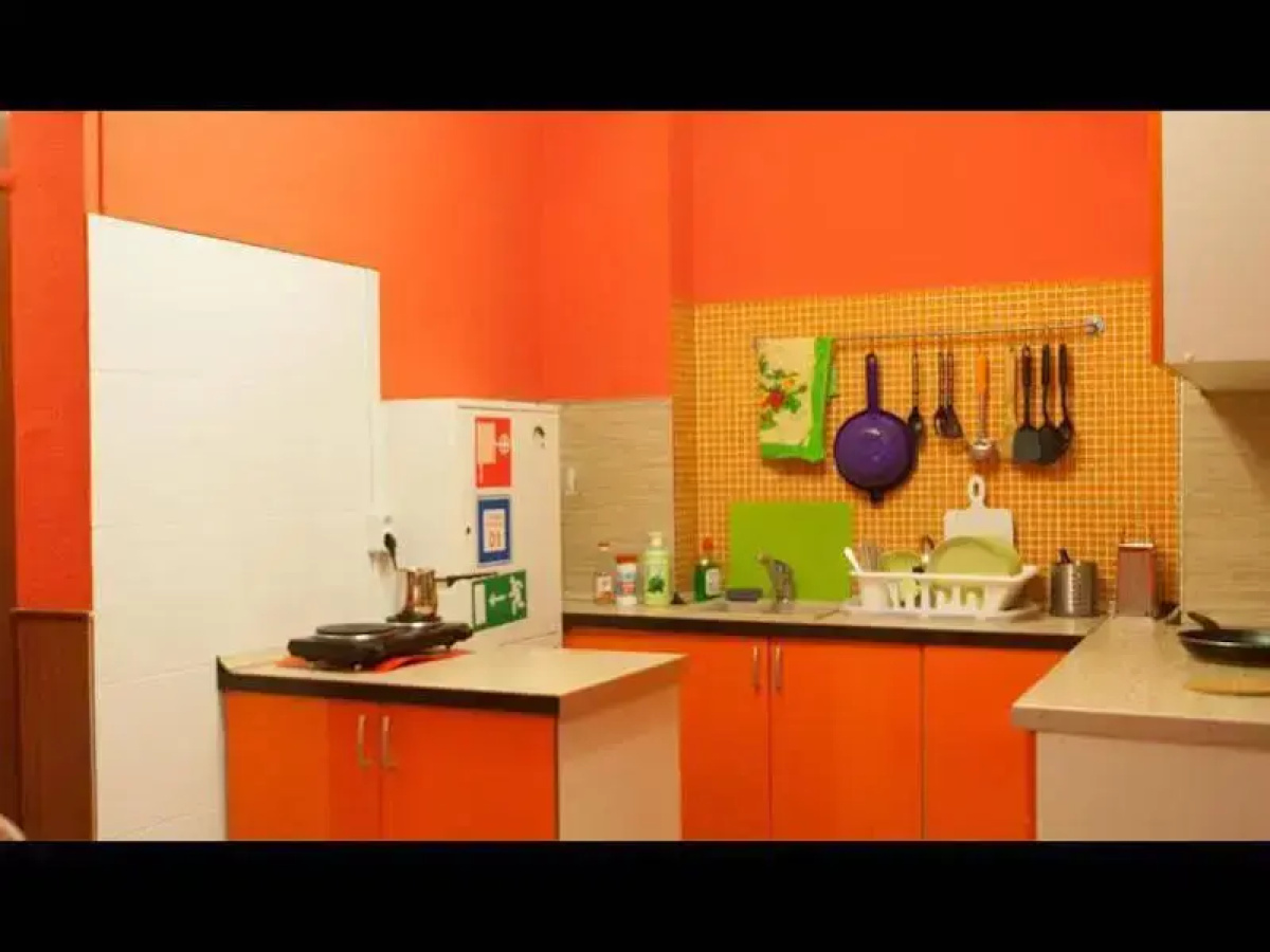 Weekend Hostel
