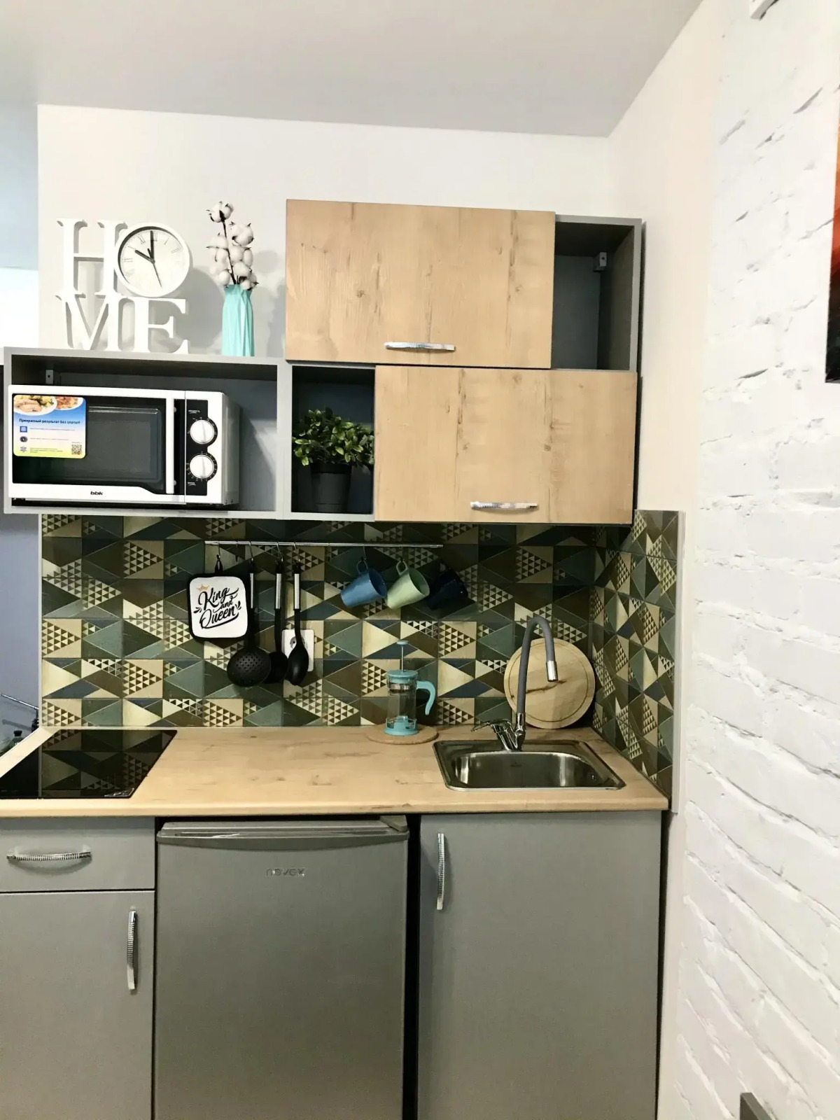 Апартаменты на улице Челюскинцев 30