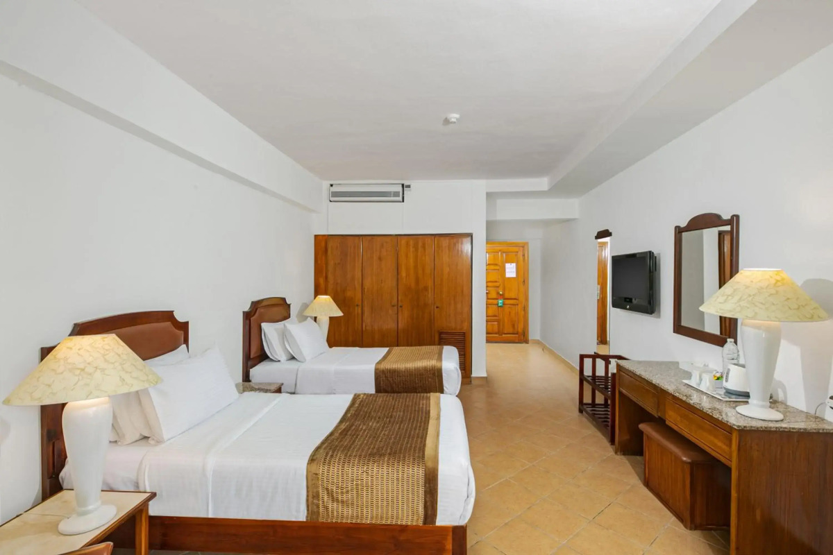 Отель Marlin Inn Azur Resort