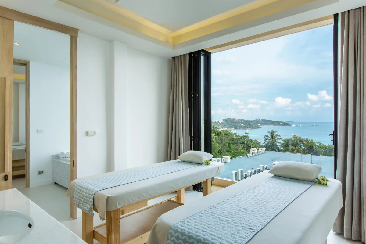 Отель Bandara Beach Resort, Phuket
