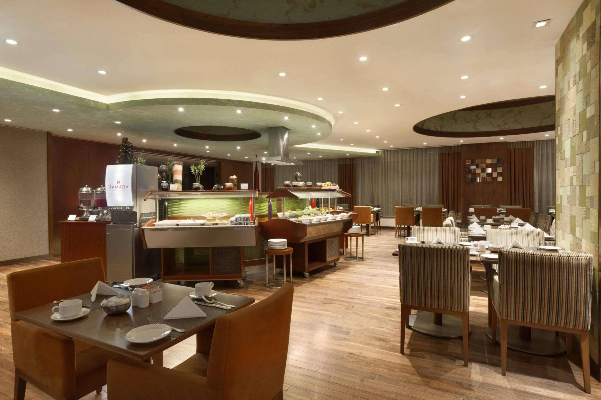 Отель Montreal Barsha