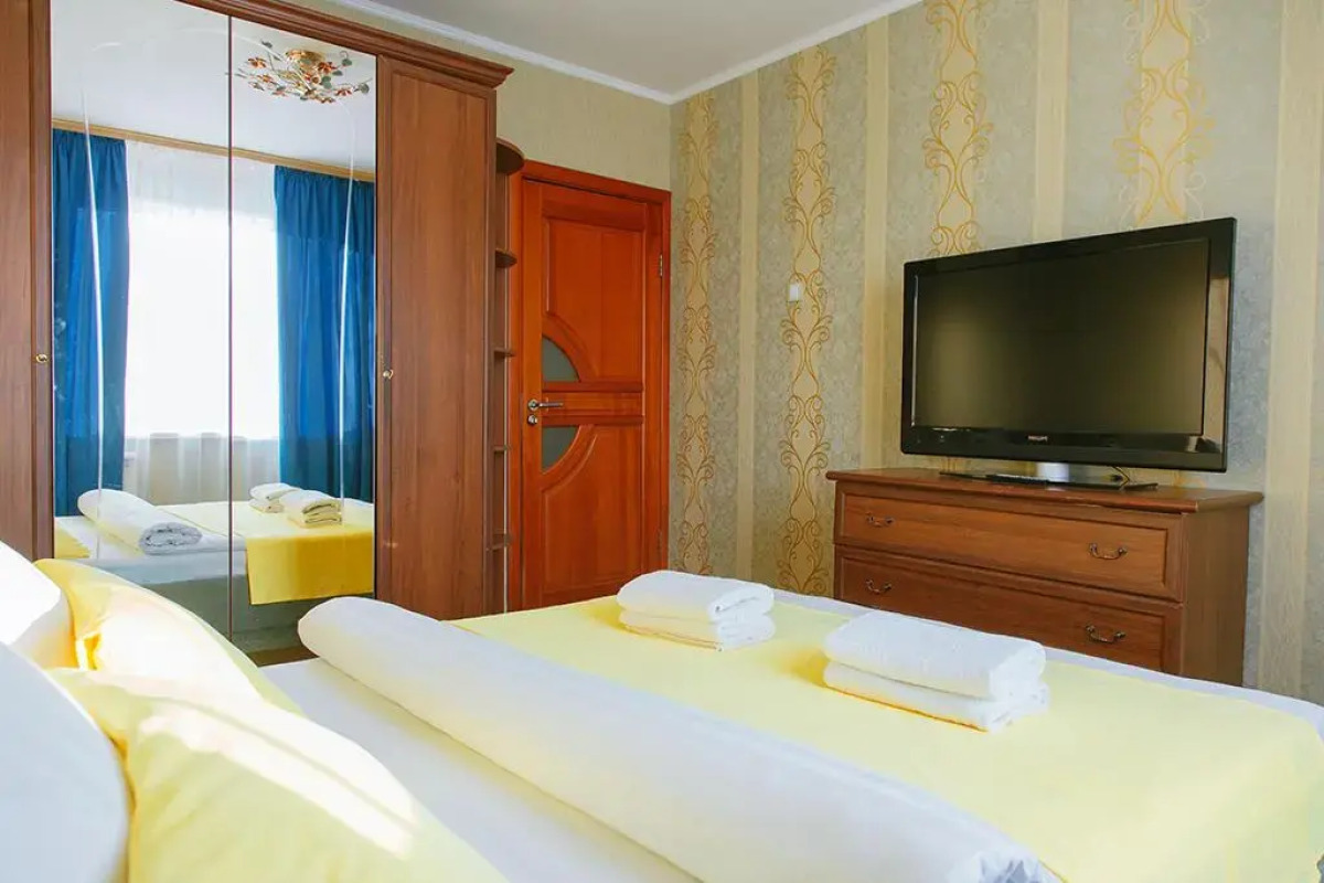 Пять Звёзд на Юбилейной 3