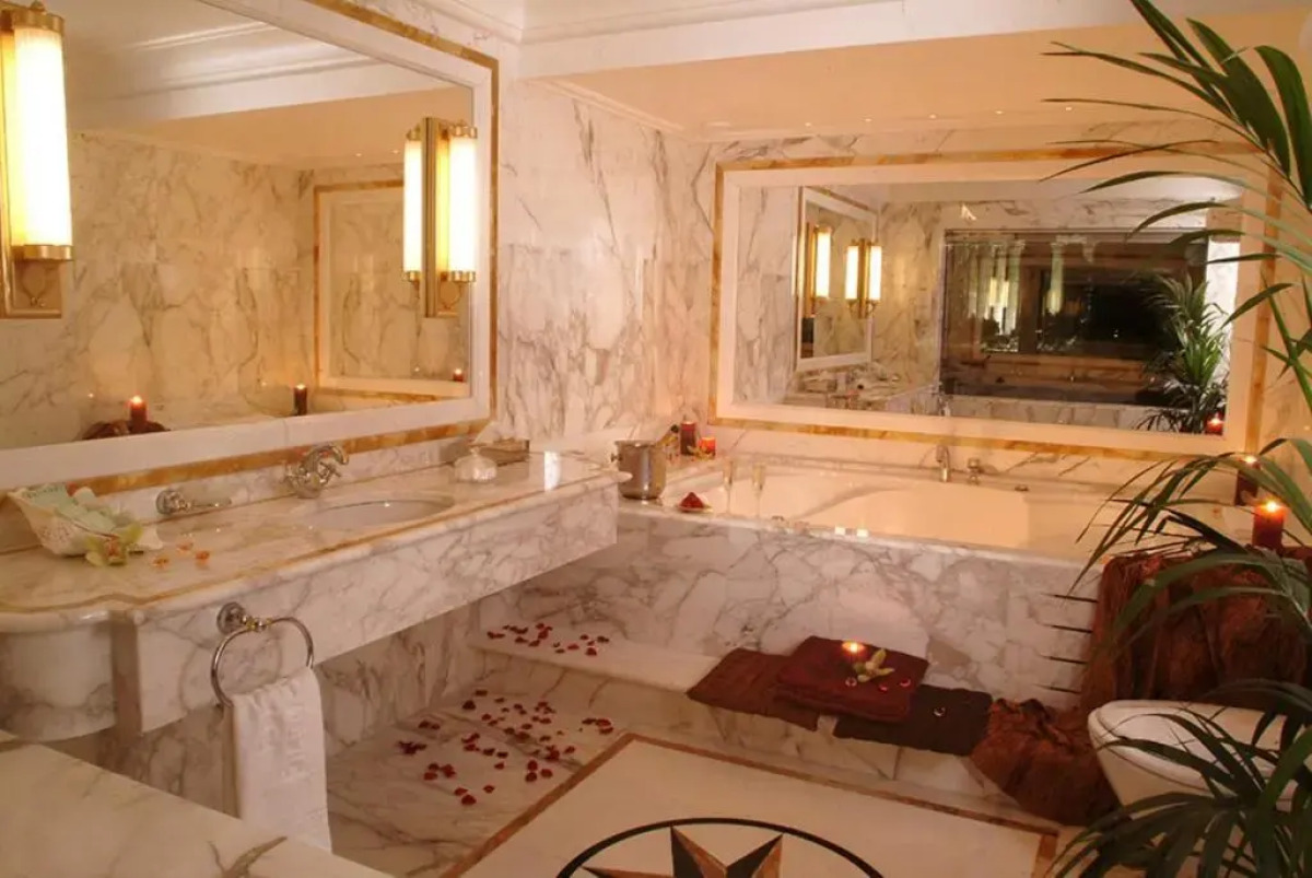 Отель Royal Olympic 