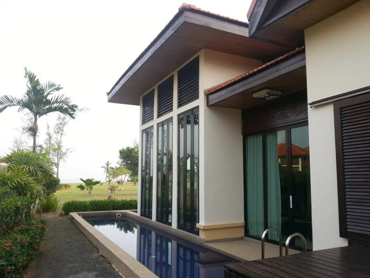 Borneo Beach Villa & Suite