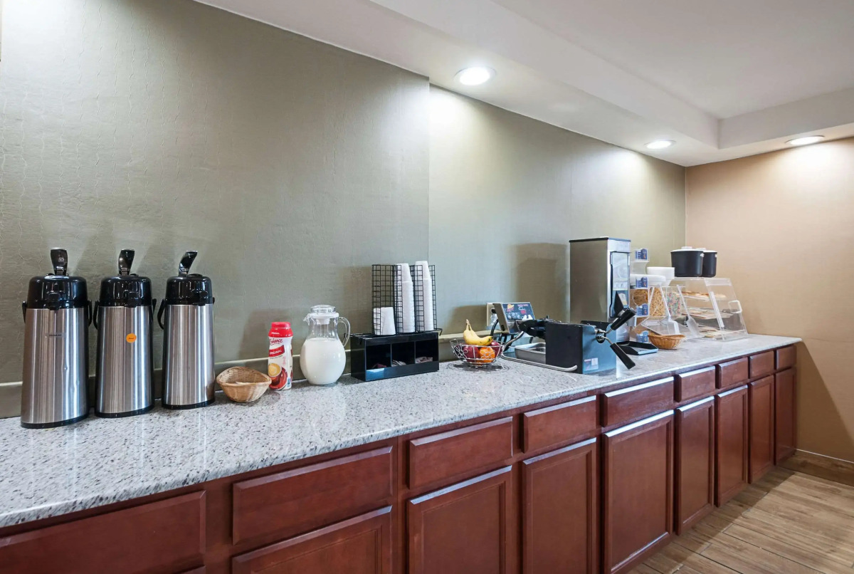 Quality Inn Near Pimlico Racetrack