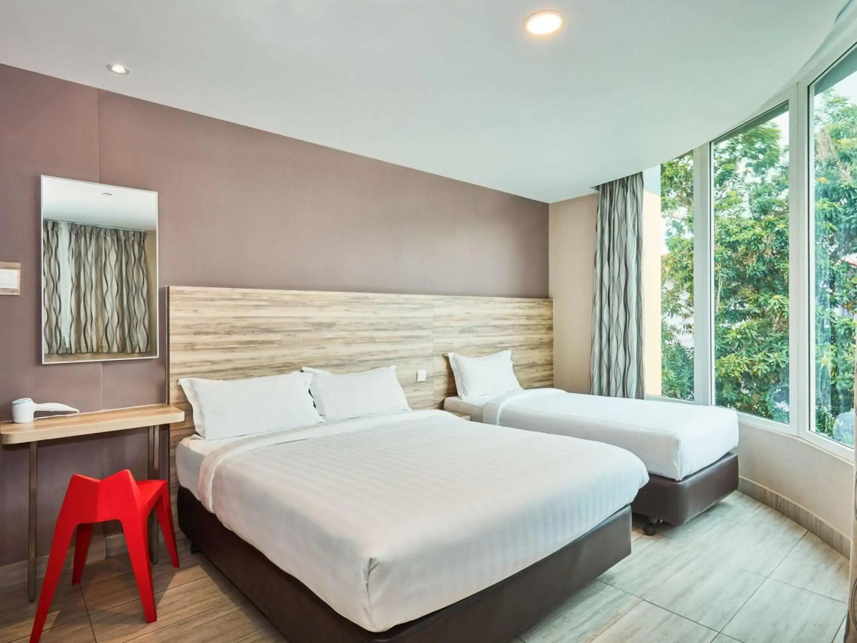 Ibis Budget Singapore Crystal