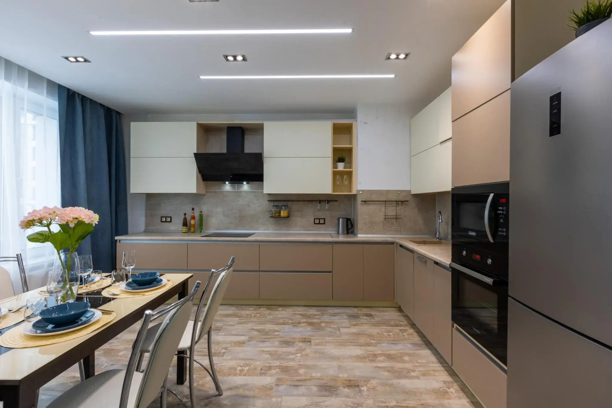 Сутки Уфа на улице Энтузиастов 16