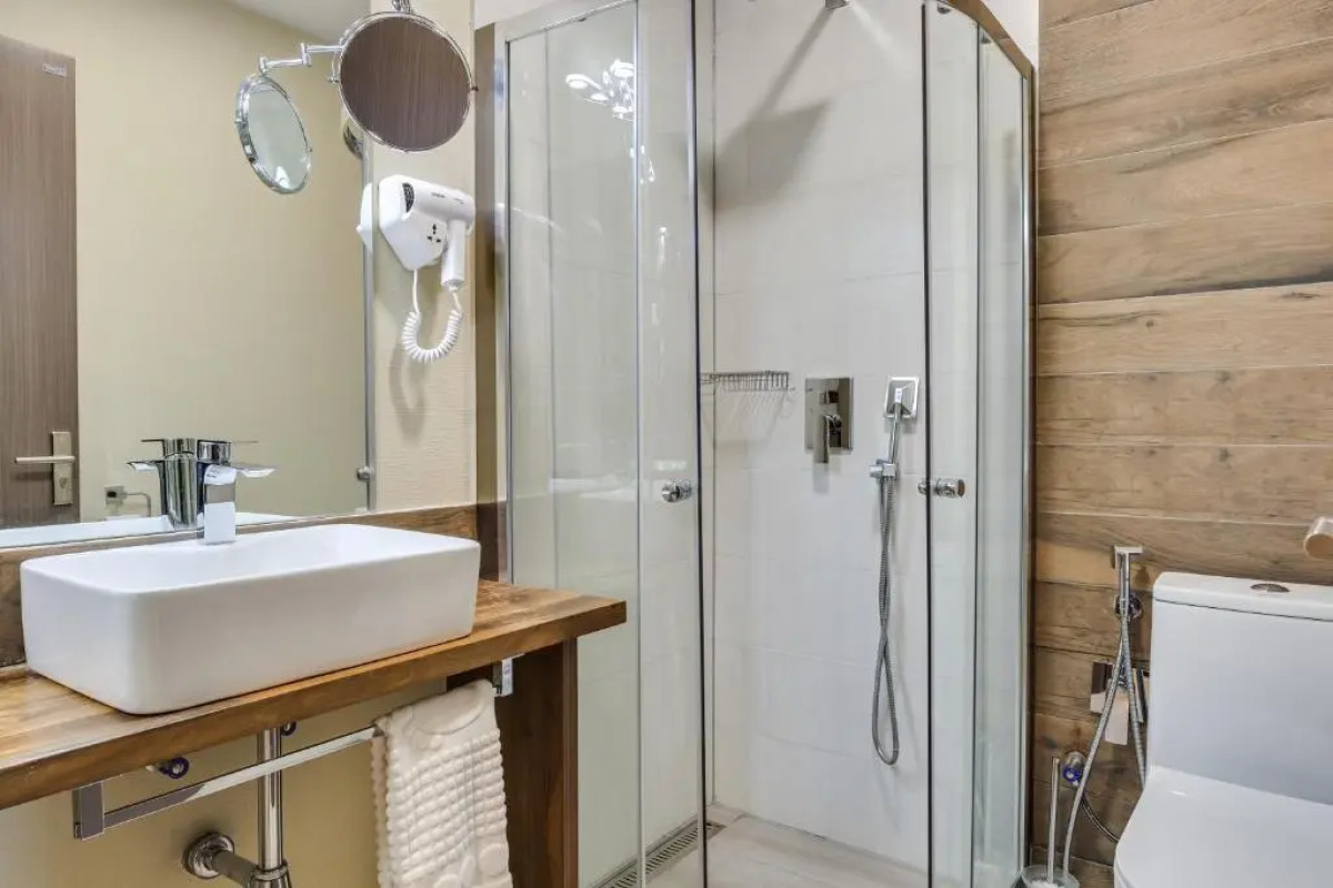 Отель Eleven Inn Tbilisi