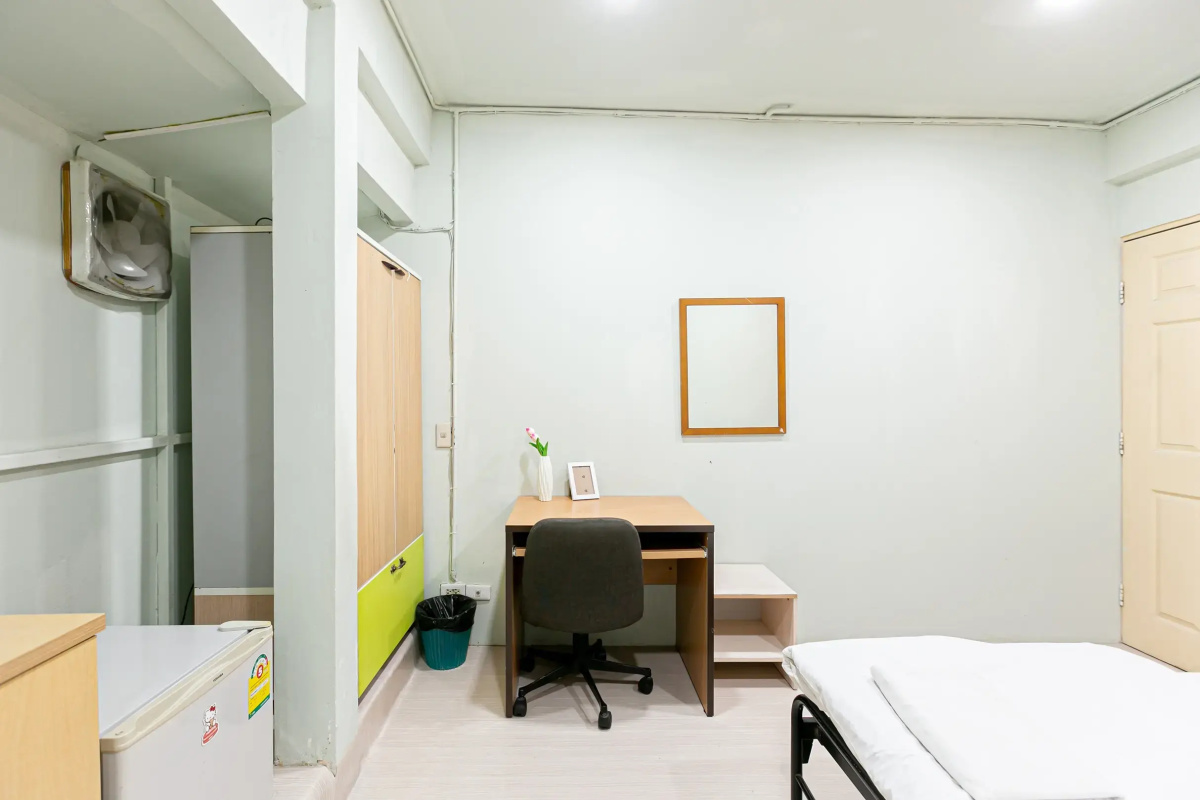 Freesia Saladaeng Silom Apartments