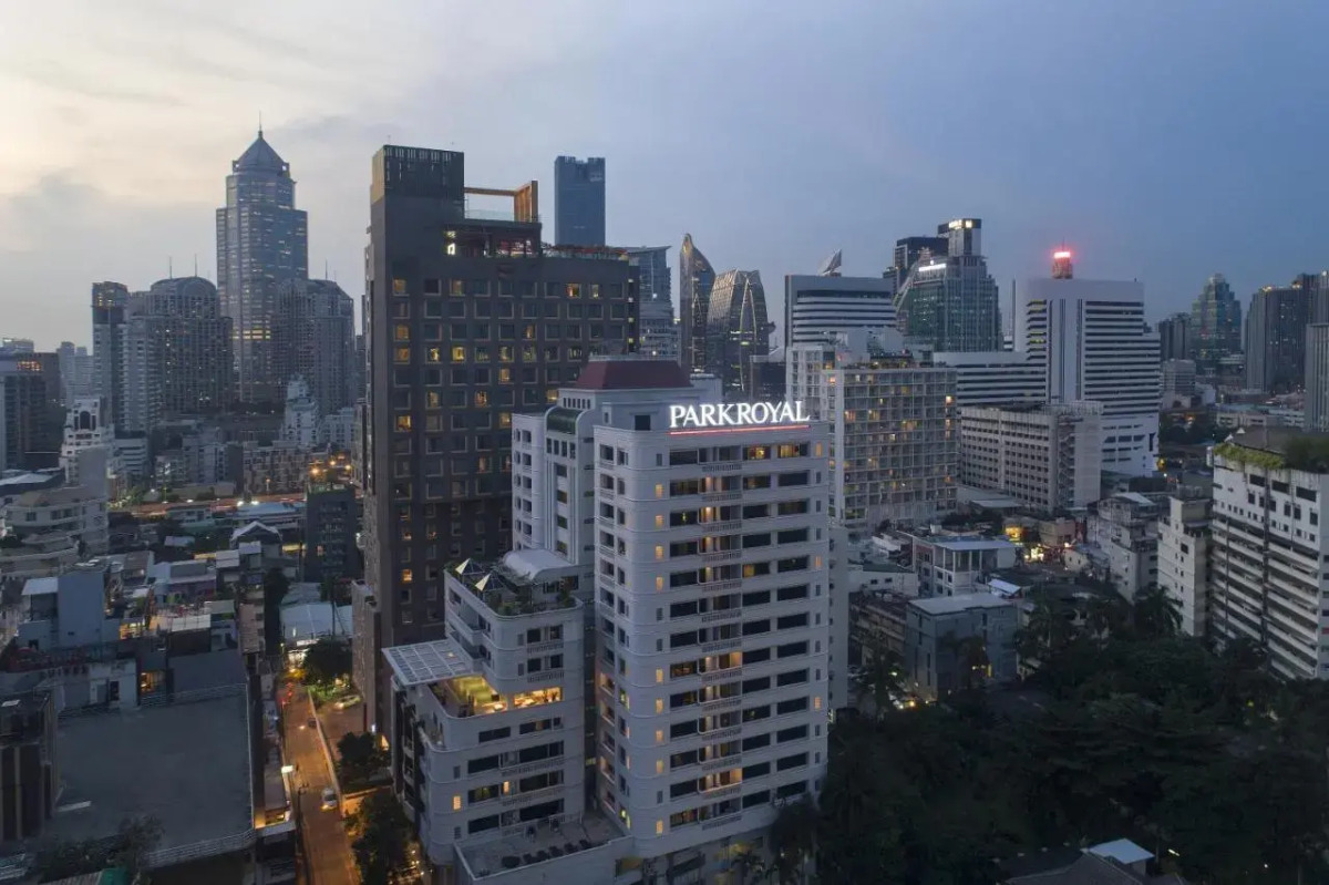 Отель PARKROYAL Suites Bangkok