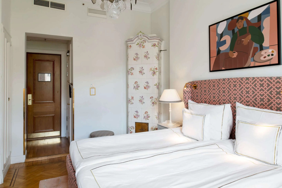 The Sparrow Hotel
