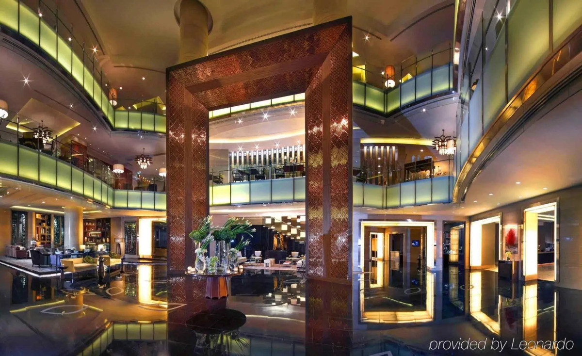 Отель Sofitel Bangkok Sukhumvit