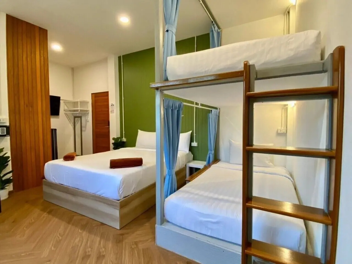 Sleepy Station - Hostel