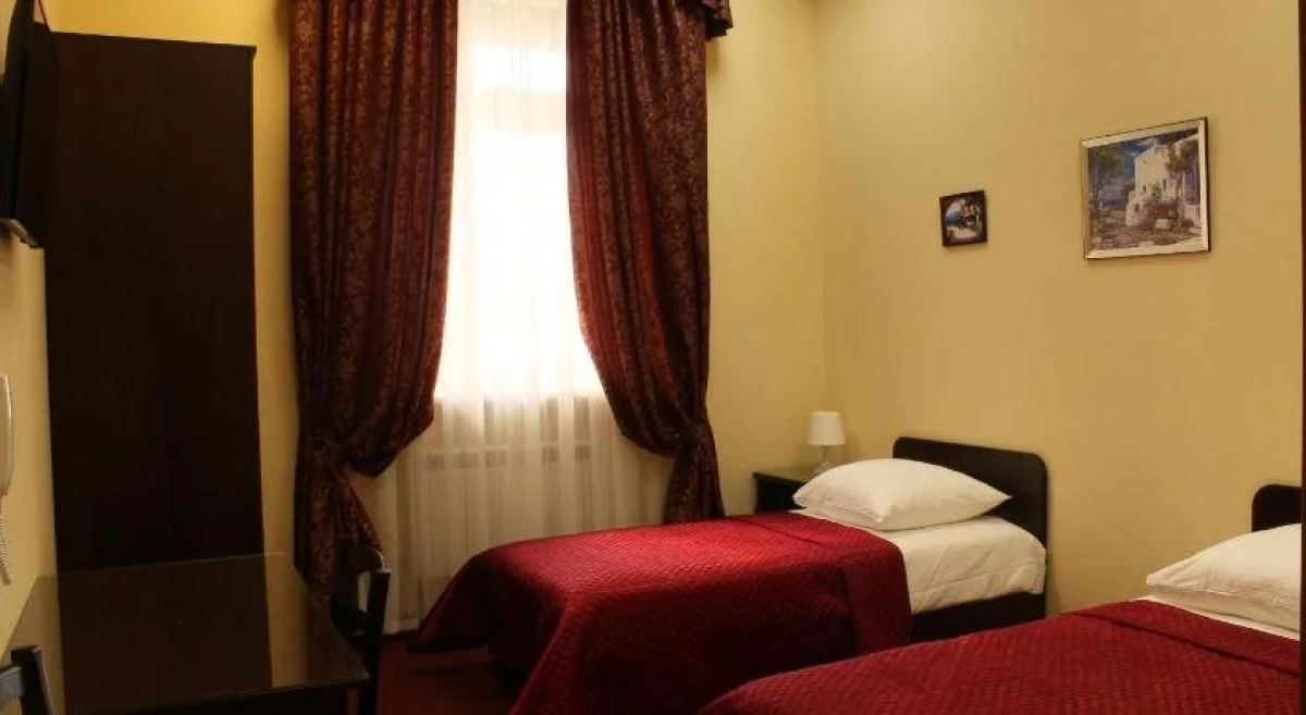 Отель Атлас