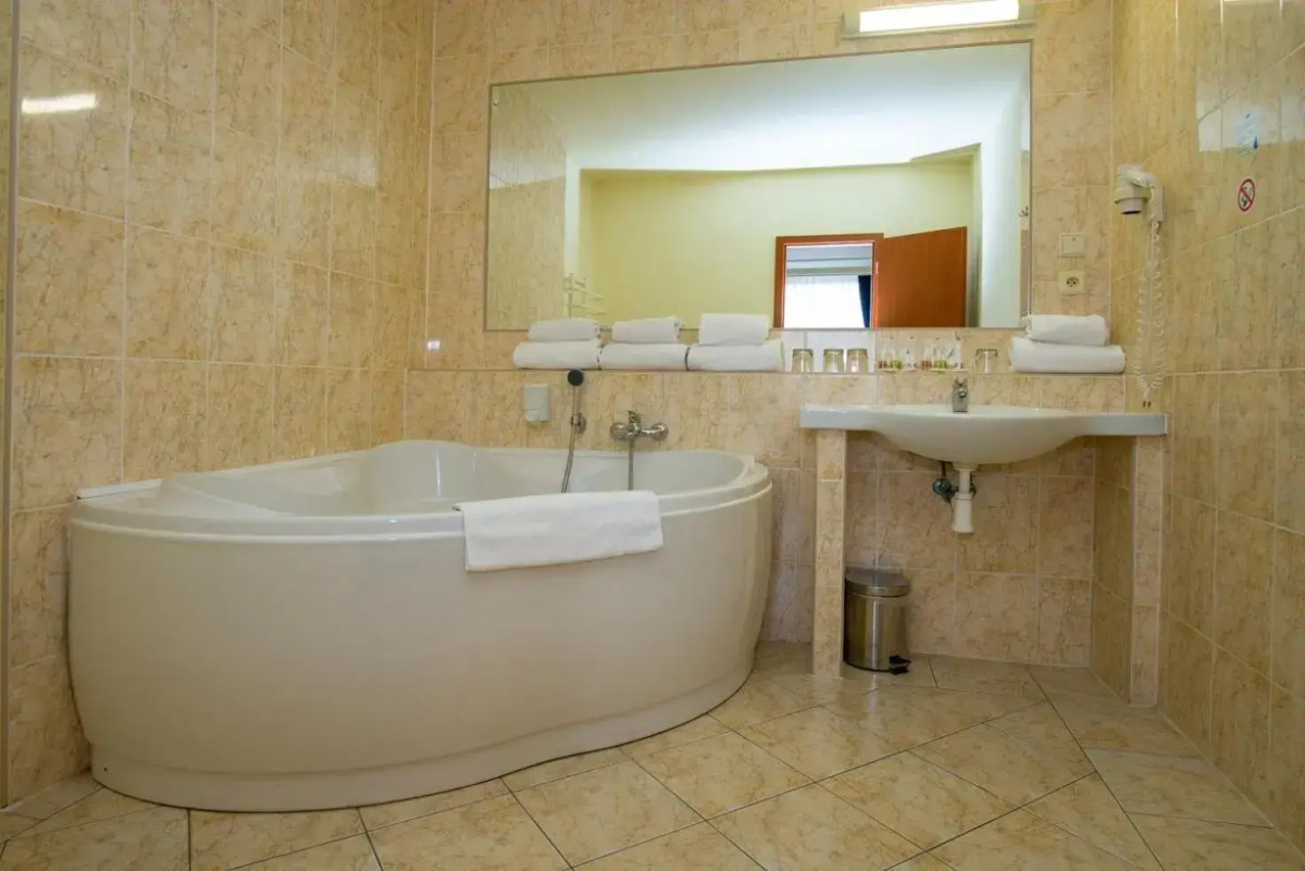 TOP HOTEL Praha & Conference Centre