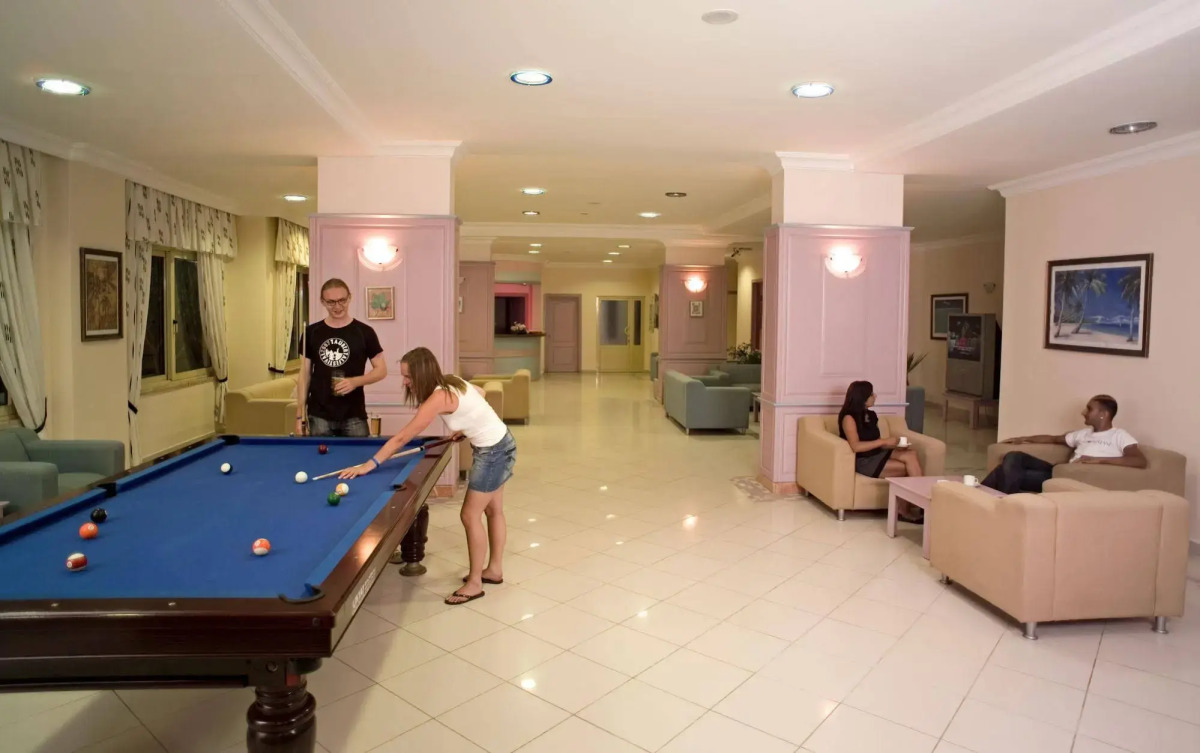 Отель Eva Beach