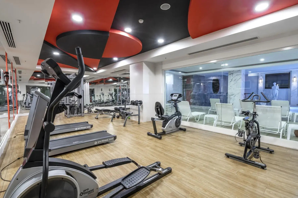 Hotel Orange Palace Side