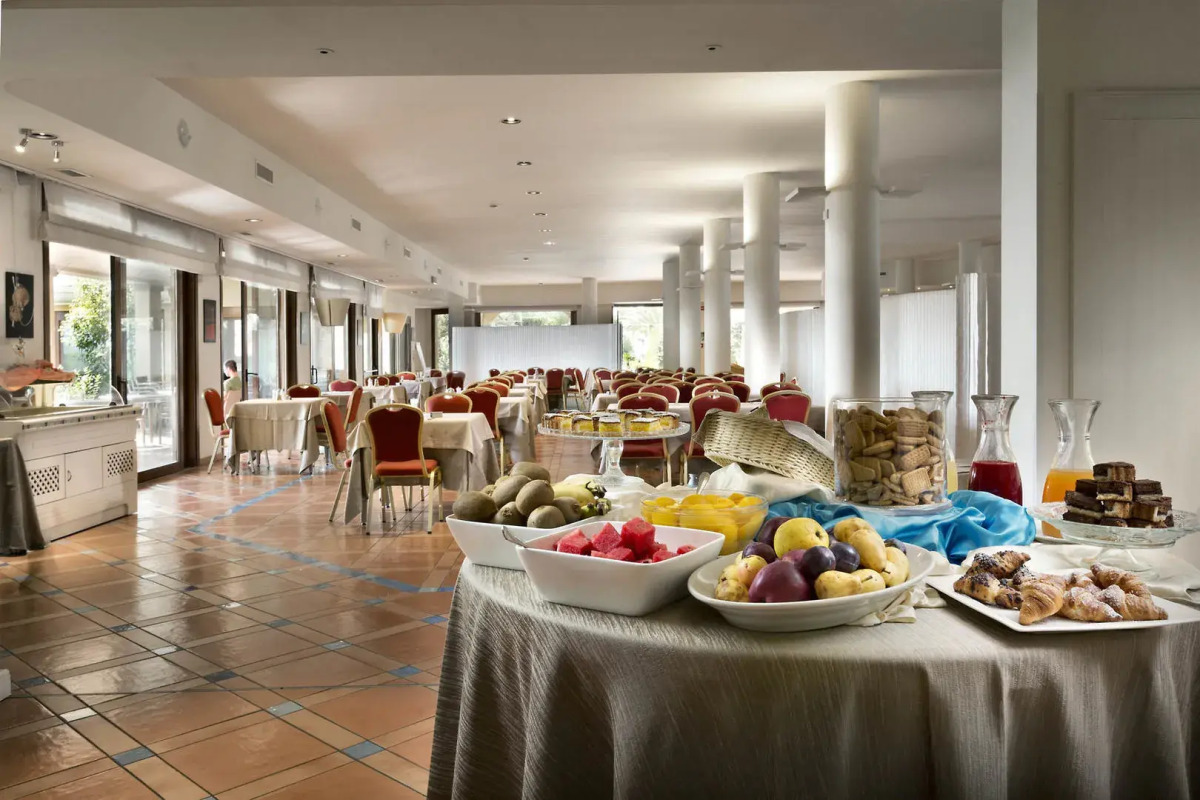 Отель Santa Gilla