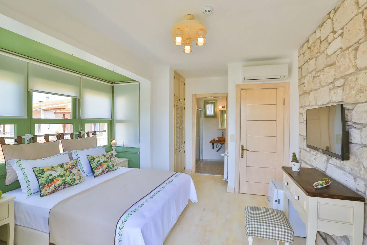 Palas Alacati - Adults Only