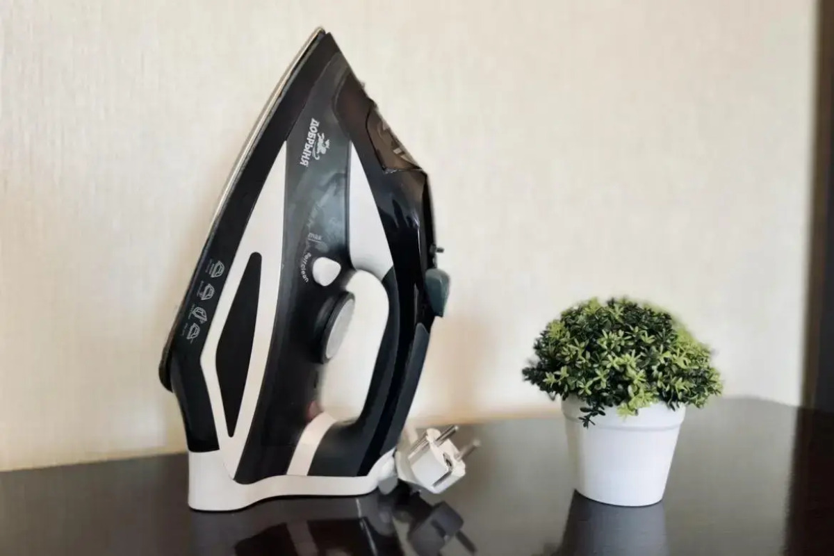 Диван и Чемодан на пр-кте Красный, 100/1