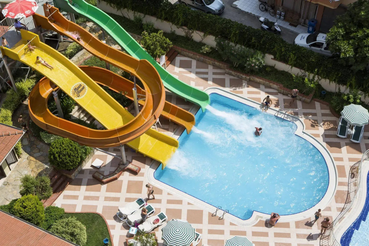 Villa Moonflower Apart Hotel