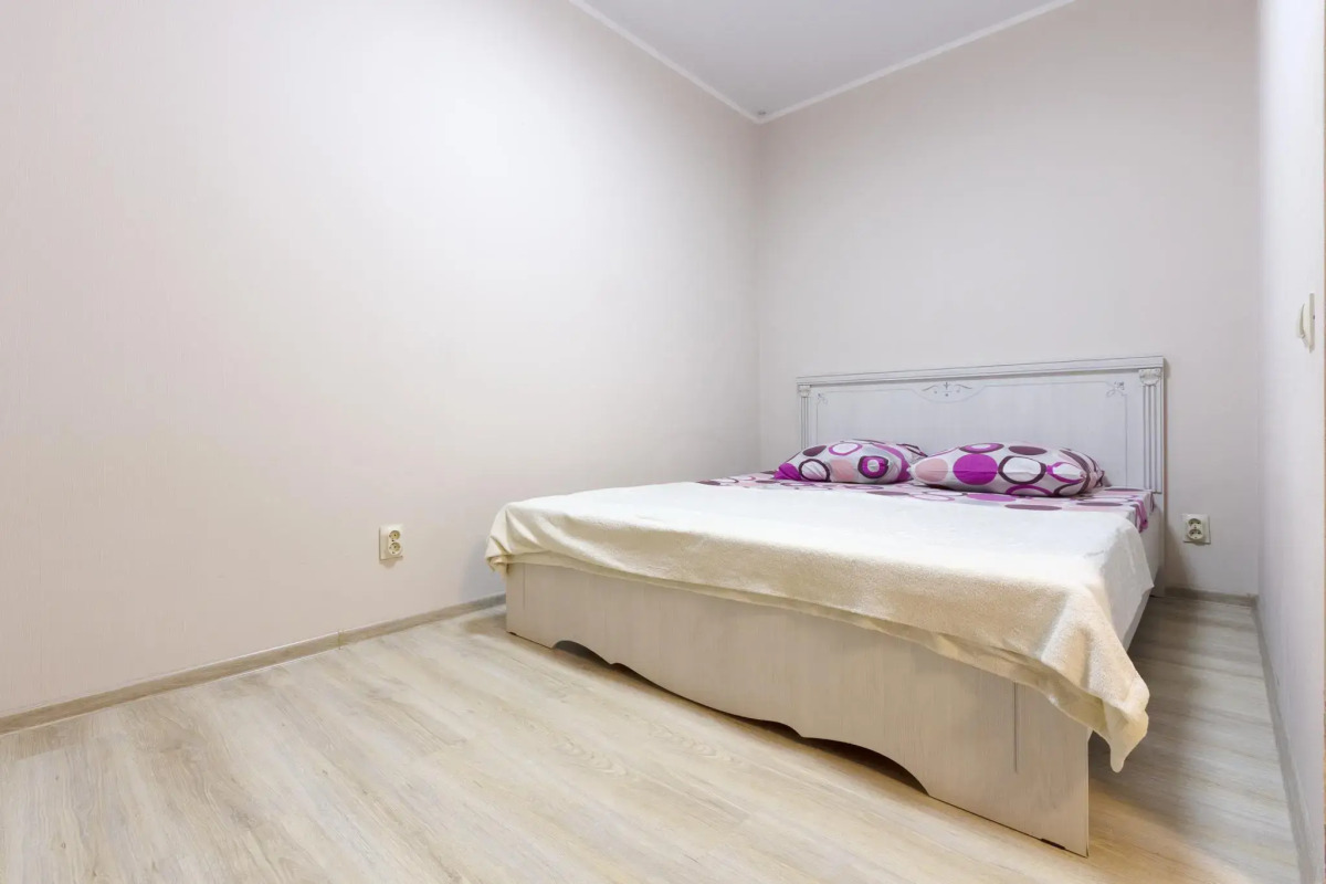 Green FOX на Набережной Приволжского Затона 20Г