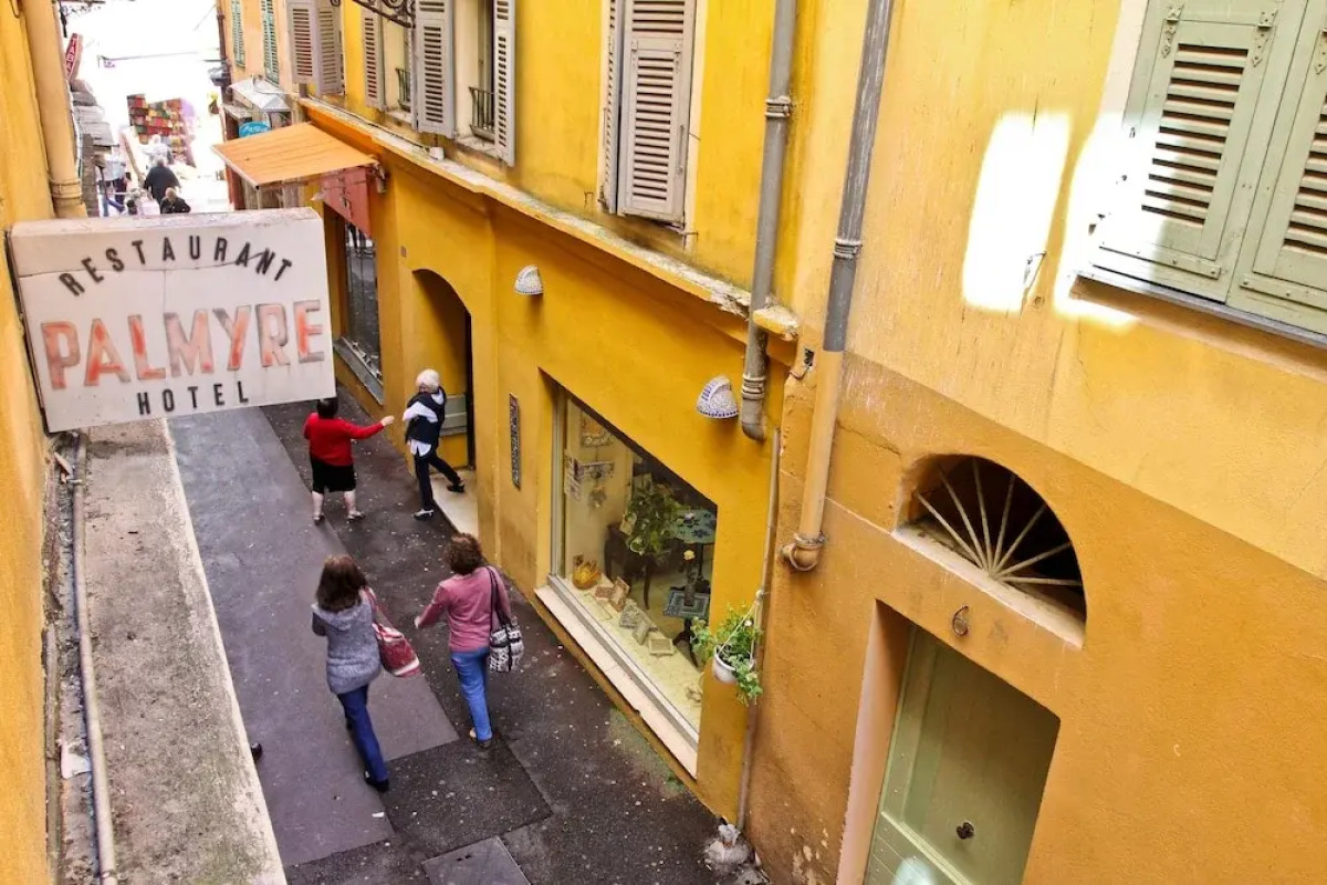 Private Room 1 Old Town Beach Parking