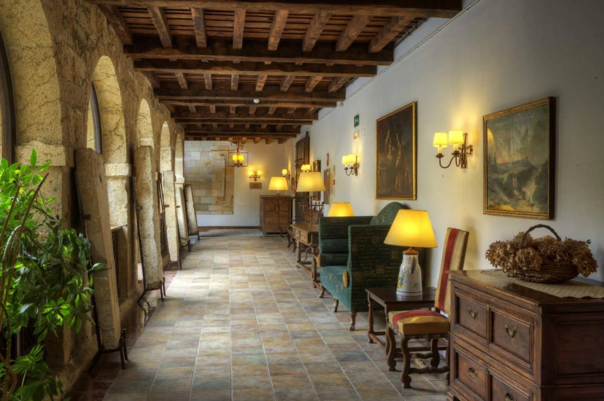 Parador De Cangas De Onis