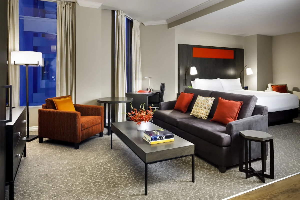 One King West Hotel & Residence