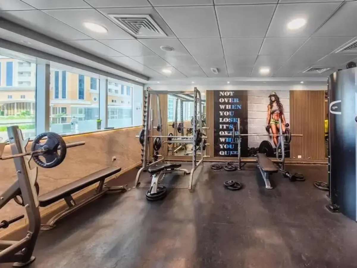 Urban Panda Hostel Tiger Marina