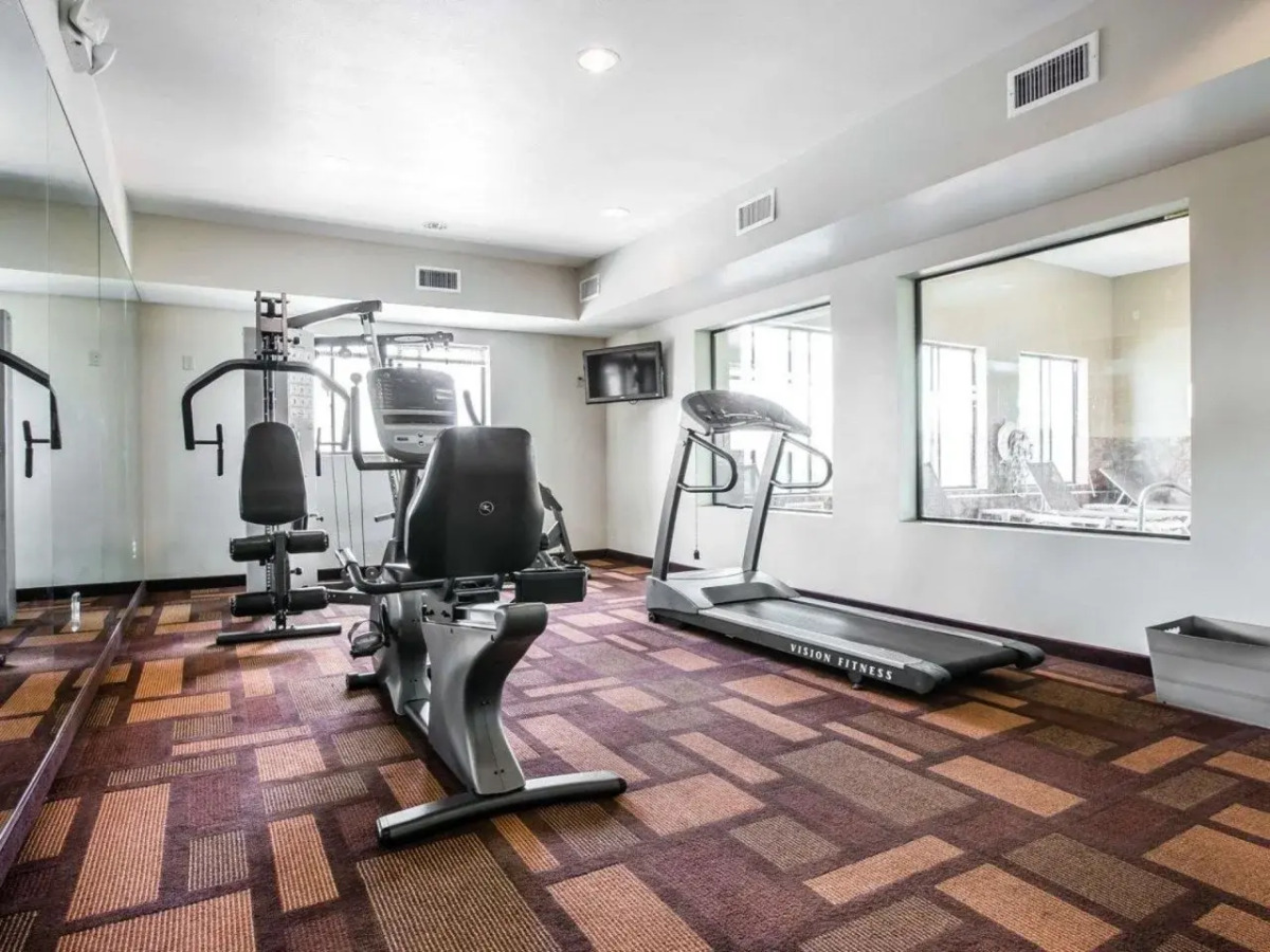 Comfort Inn & Suites Page at Lake Powell