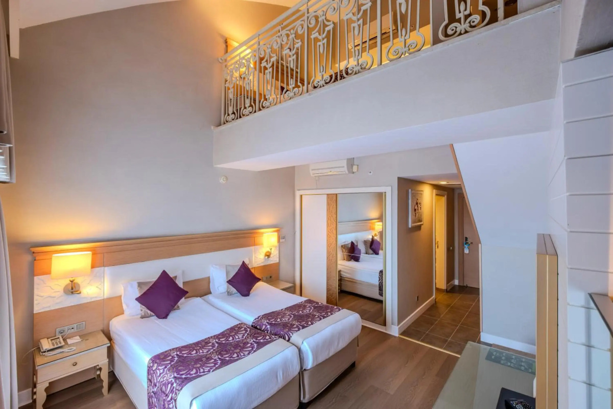 Villa Side Residence