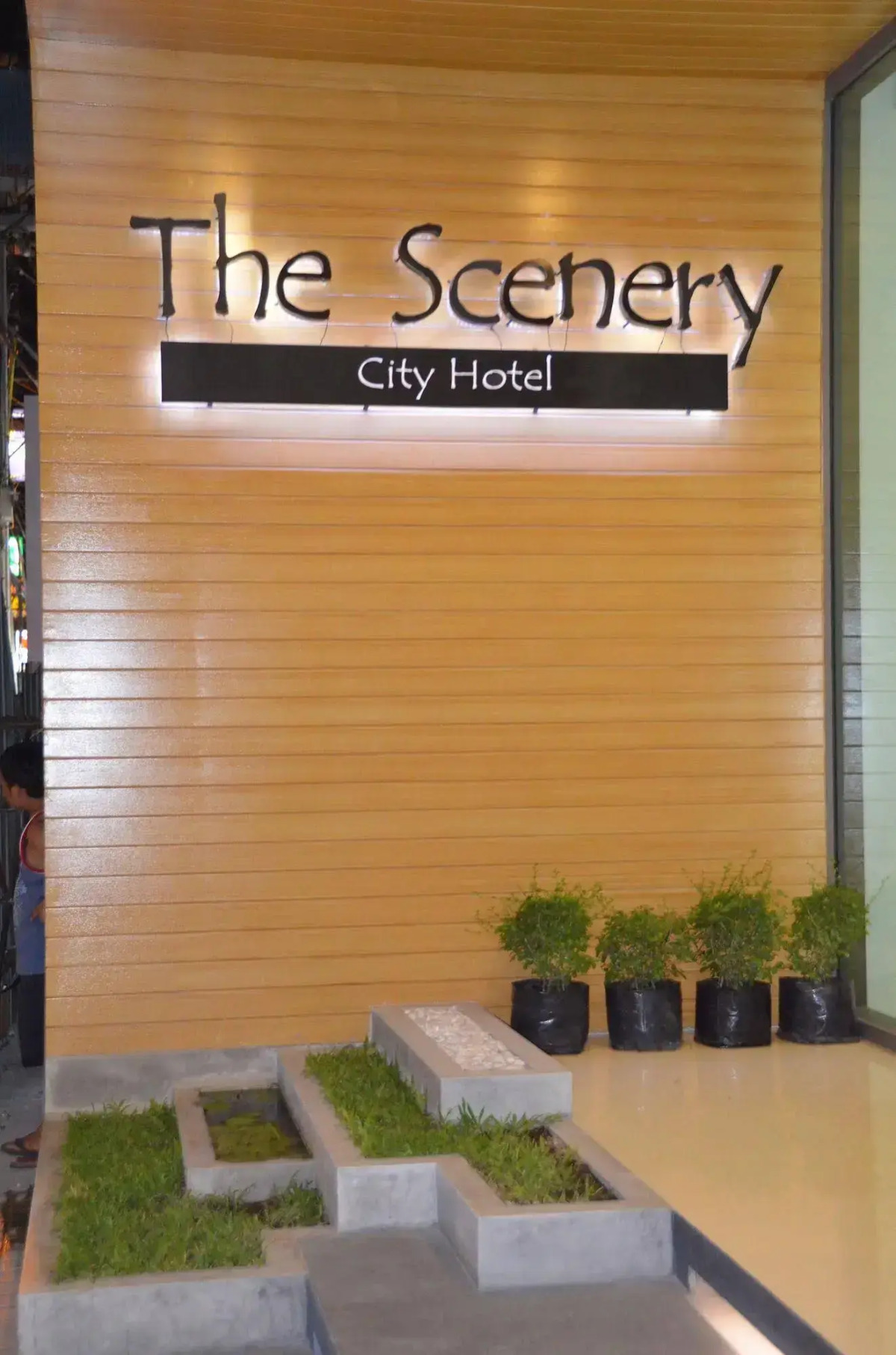 The Scenery City Hotel