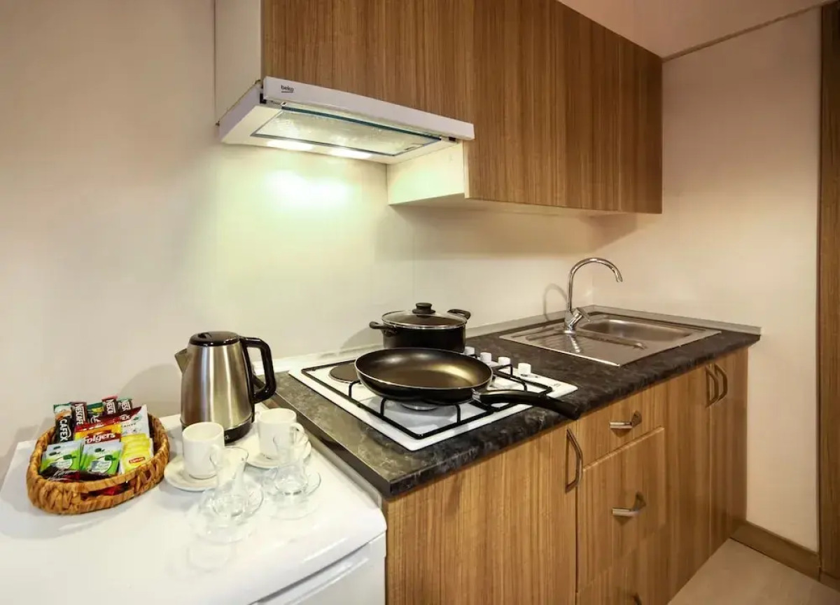 Seven Roses Apart Hotel