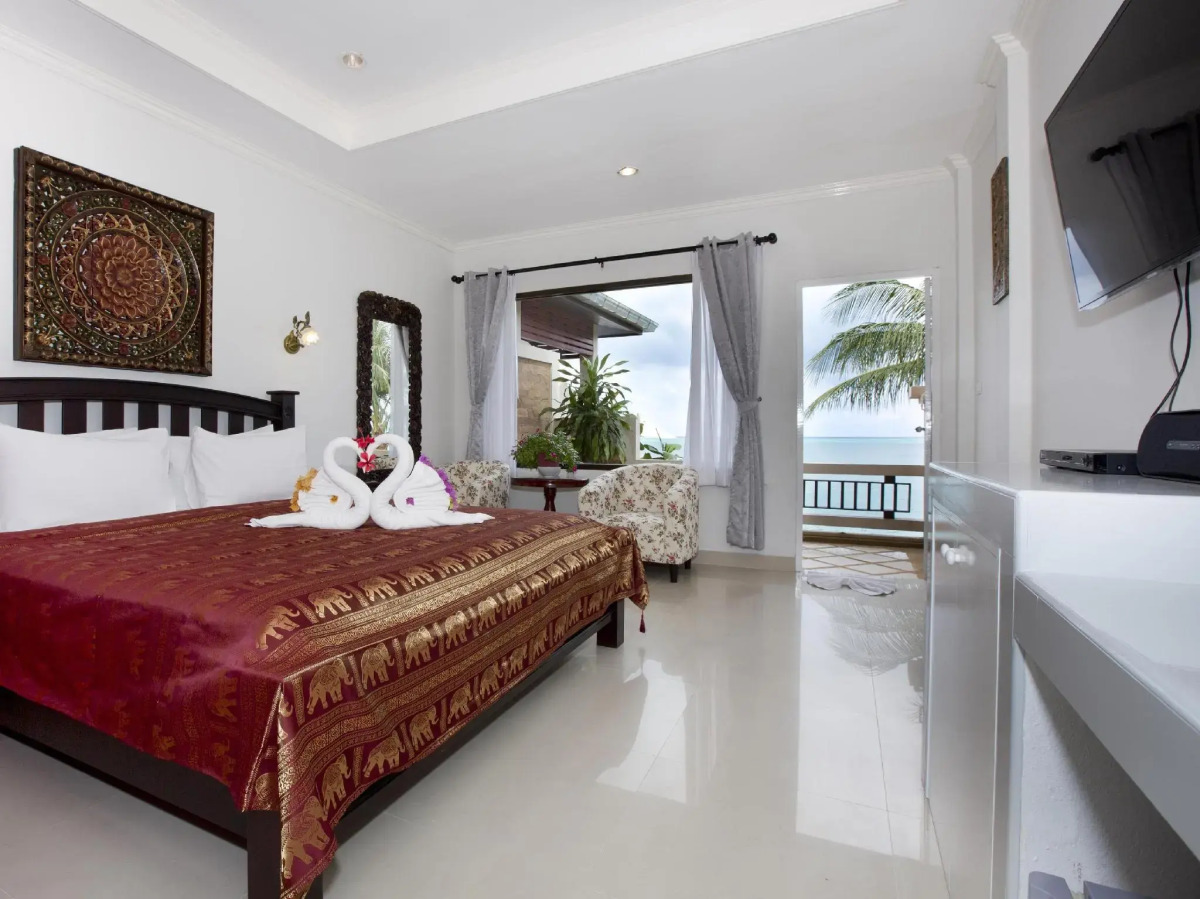 Crystal Bay Beach Resort